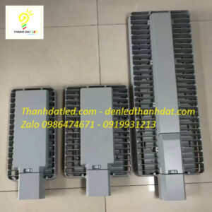 Đèn đường led 200w Philips BRP393 3 den philips brp391 brp392 brp393