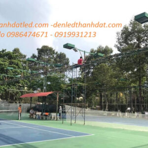 Đèn pha philips 400w 3 lap den pha philips san tennis 1