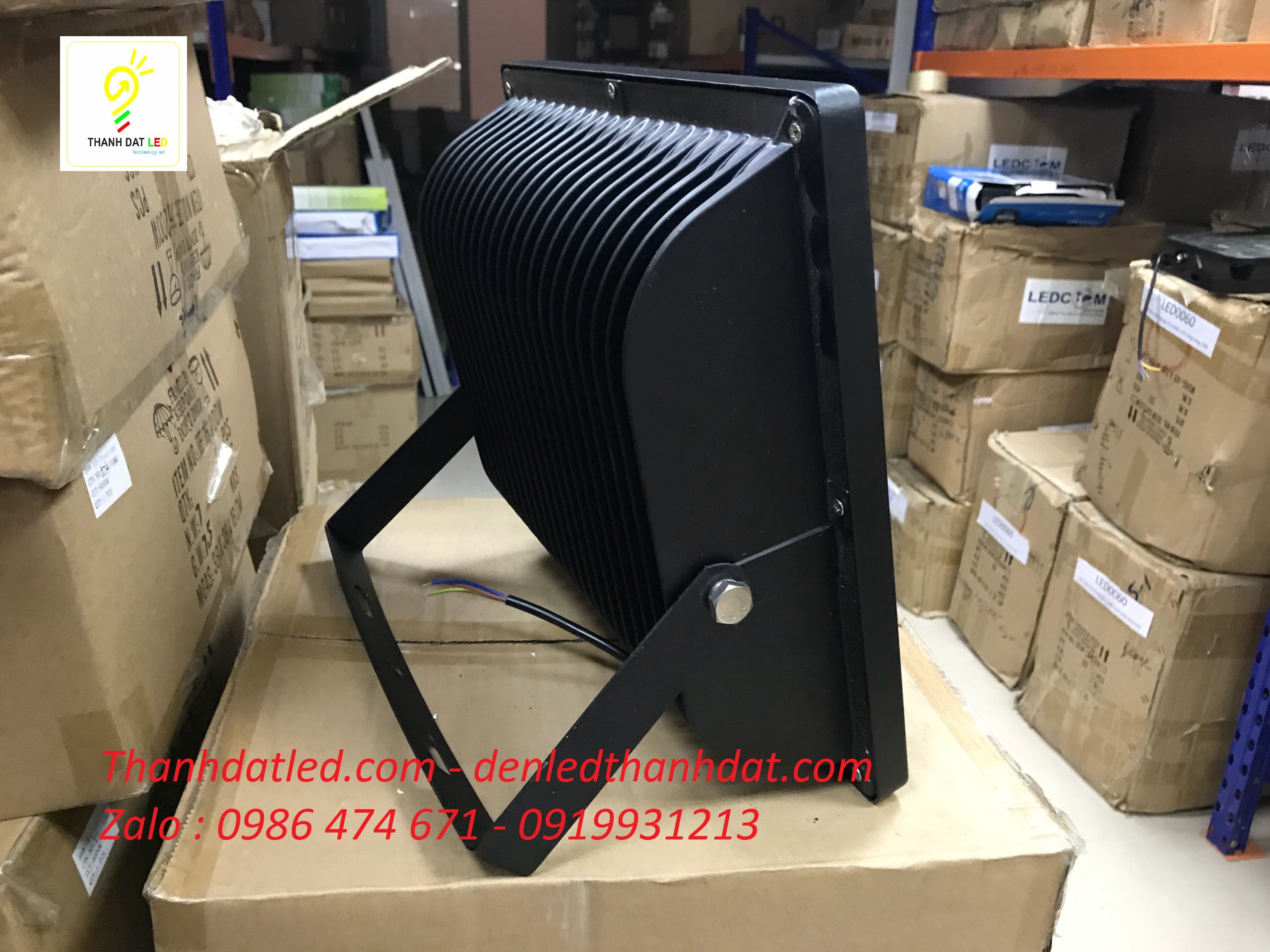 led-pha-150w-5 pha led 150w sân bóng