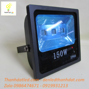 Đèn pha led ngoài trời 200w ip66 7 pha led ngoai troi 100w 2