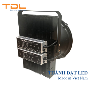Đèn Pha Led Ngoài Trời 400w Cầu Cảng (TDLF-CC400) 1 Đèn Pha Led Ngoài Trời 400w Cầu Cảng (TDLF-CC400)
